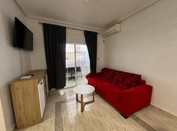 Te Huur - Gerenoveerd appartement nabij de zee, Torrevieja