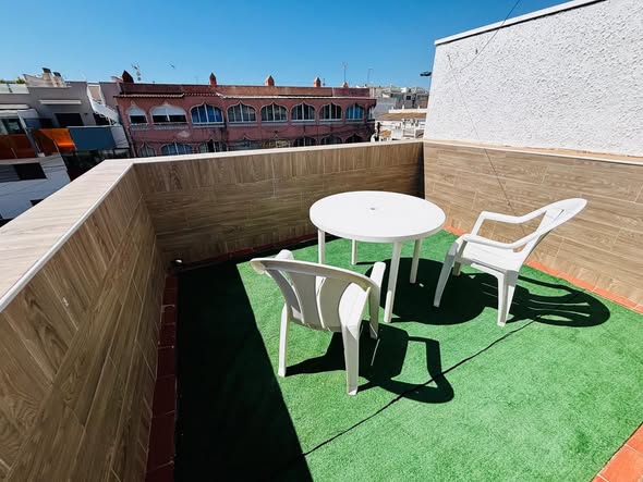 Lange termijn verhuur - Vrijstaand huis in Nueva Torrevieja, Torrevieja