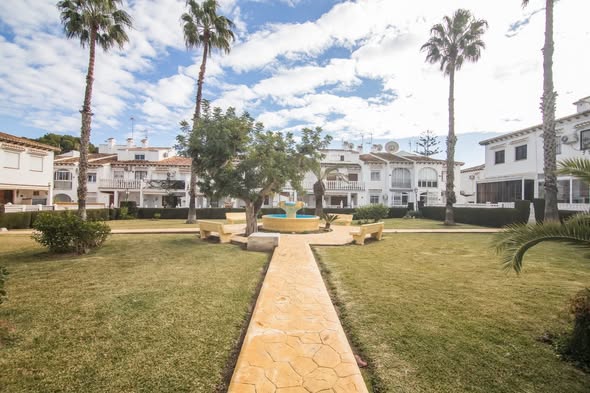 Lange termijn verhuur - Los Balcones, Torrevieja