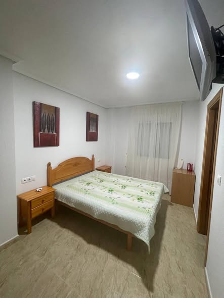 Lange termijn verhuur - Appartement in de buurt van Playa Los Locos, Torrevieja