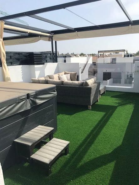 Moderne semi-vrijstaande villa te huur - Ciudad Quesada