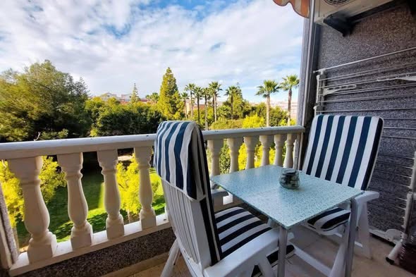 Lange termijn verhuur - Appartement in Torrevieja, Acequión